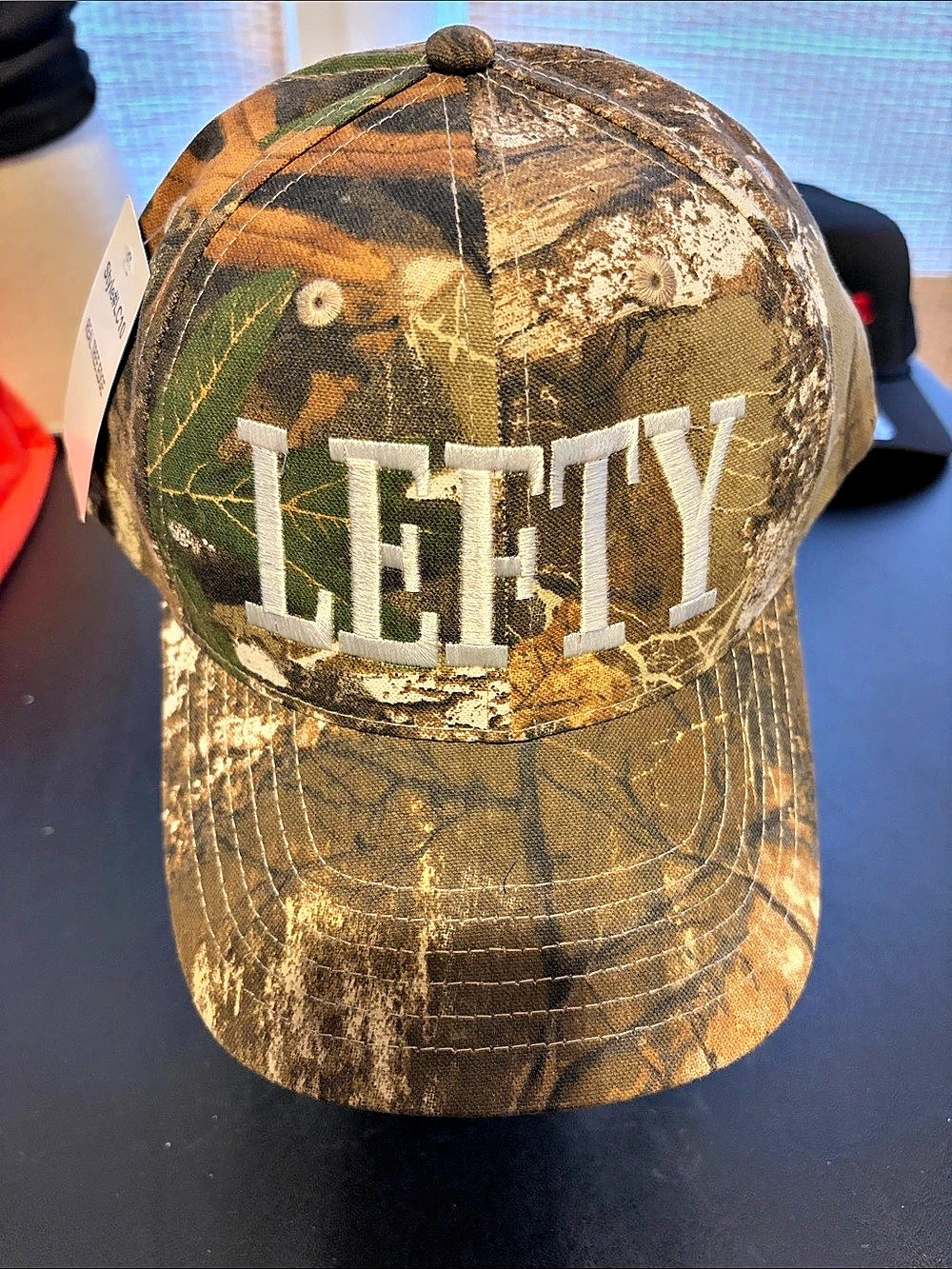 LEFTY -RealTree Edge Camo Baseball Cap in Brown & Green NWT